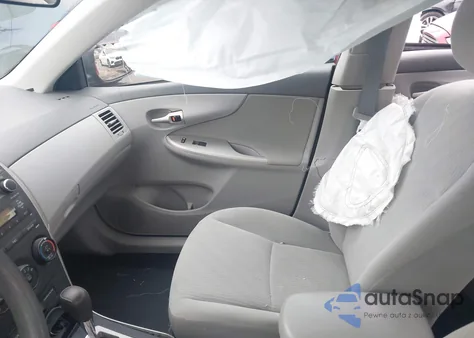 2010 Toyota Corolla Le z USA, uszkodzony, nr VIN 2T1BU4EE7AC281925